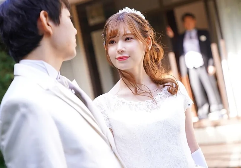Bố anh xã nắc vợ của con trai ngay sau lễ cưới của con trai